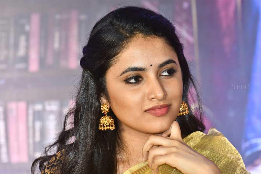 రచ్చ గెలిచి ఇంట గెలవడానికి రెడీ అయ్యింది