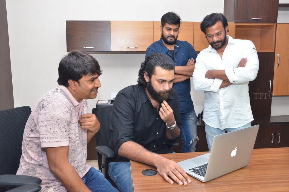 భాగ్య నగర వీధుల్లో గమ్మత్తు ట్రైలర్ లాంచ్ ఫొటోస్