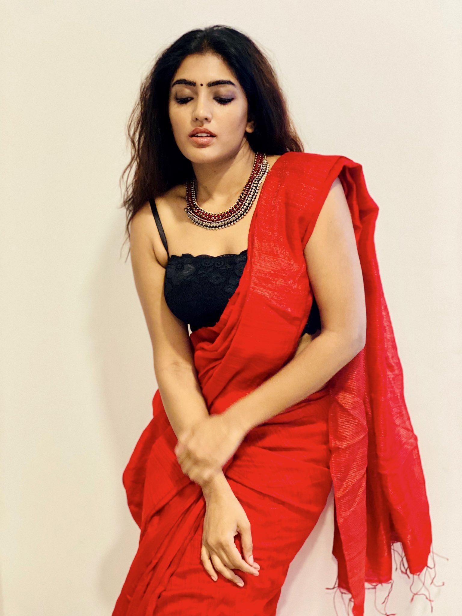 eesha rebba hot red saree photos (1)