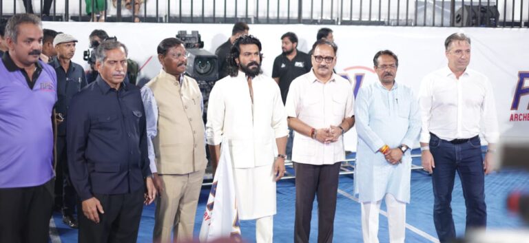 రామ్ చరణ్‌తో ఢిల్లీలో ఆర్చరీ ప్రీమియర్ లీగ్ ప్రారంభం