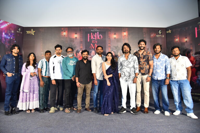 హీరోయిన్ దర్శకత్వంలో “హలో ఇట్స్ మీ” సినిమా టైటిల్, ఫస్ట్ లుక్ పోస్టర్ లాంఛ్