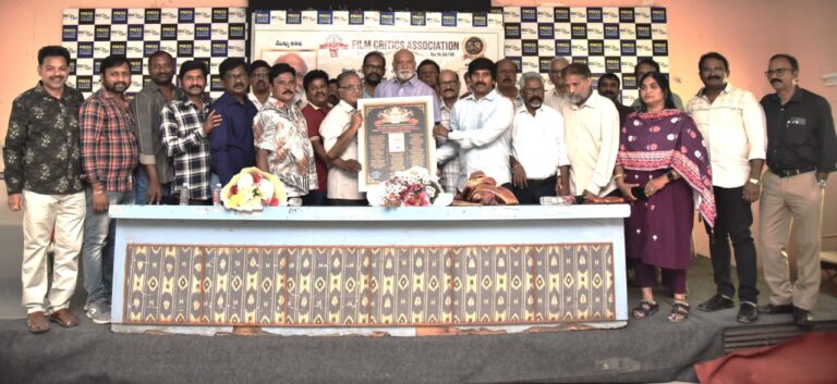తెలుగు రాష్ట్రాల ముఖ్యమంత్రులు చిన్న నిర్మాతలతో చర్చలు జరపాలి – చదలవాడ శ్రీనివాసరావు