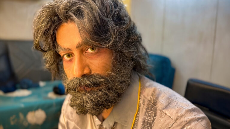 సత్యదేవ్ ‘రావు బహదూర్’ నుంచి అద్భుతమైన ‘ది వరల్డ్ అఫ్ రావు బహదూర్’ రిలీజ్