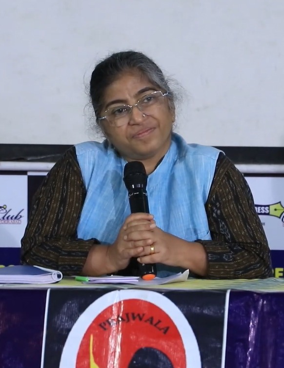 విక్టిమ్ ప్రొటెక్షన్ ప్లాన్‌‌ను వివరించిన పద్మశ్రీ గ్రహీత, ఉజ్వల సంస్థ వ్యవస్థాపకురాలు సునీతా కృష్ణన్