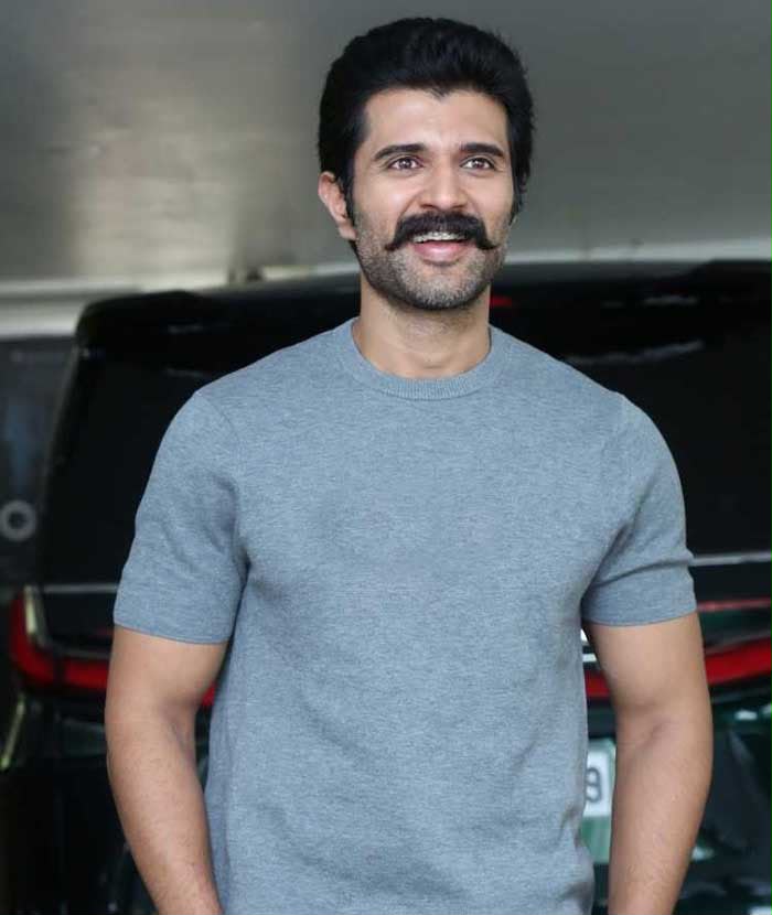 “దీవాన”  మూవీ టీమ్ కు బెస్ట్ విషెస్ అందించిన విజయ్ దేవరకొండ