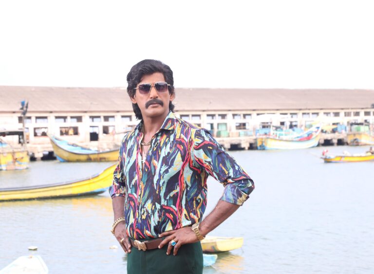 మకుటం’ నుంచి విశాల్ పాడిన ‘రైజ్ ఆఫ్ లింగా’ పాట విడుదల