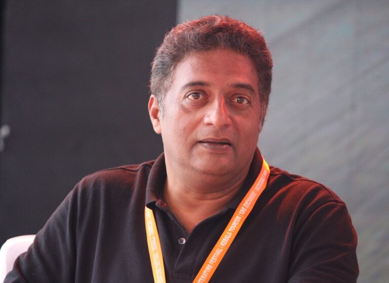 హిందూ దేవుళ్లపై సోషల్ మీడియా పోస్టులు.. ప్రకాష్ రాజ్ వ్యాఖ్యలపై సైబర్ డీజీపీకి బీజేపీ నేతల ఫిర్యాదు