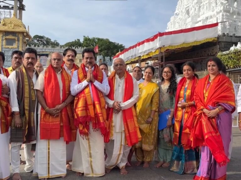 ఎస్వీబీసీ ఛైర్మన్‌గా శ్రీధర్ వర్మ భాద్యతలు – ప్రమాణ స్వీకార కార్యక్రమానికి హాజరైన నందమూరి కుటుంబ సభ్యులు, పలువురు నాయకులు