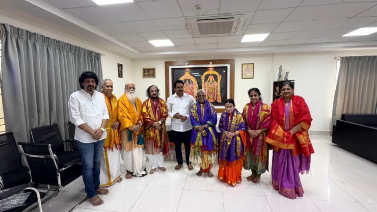 టీటీడీ ఎస్‌వీబీసీ చైర్మన్ శ్రీ బి శ్రీధర్ వర్మ అధ్యక్షతన జరిగిన నాదనీరాజనం కళాబృందాల ఎంపిక కమిటీ సమావేశం