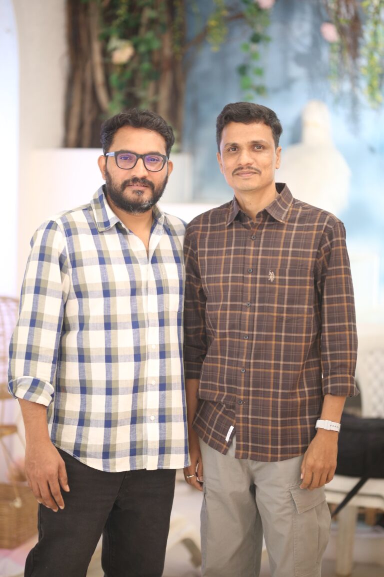 “ఇడుపు కాయితం” ‘శ్రీలత..’ సాంగ్ కు ప్రతి ఒక్కరి ప్రశంసలు లభిస్తున్నాయి – మ్యూజిక్ డైరెక్టర్ సురేష్ బొబ్బిలి, గీత రచయిత అలరాజు