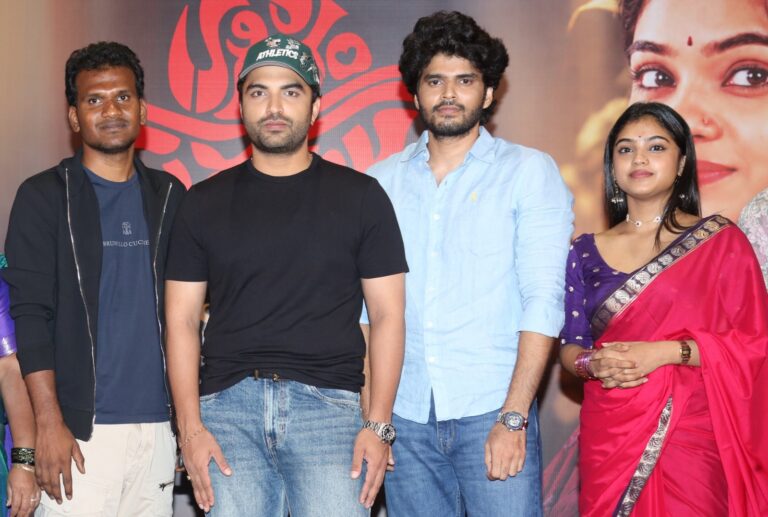 ‘కాగితం పడవలు’ చాలా ప్యాషన్‌తో తీసిన సినిమా, నా వంతుగా వెయ్యి టికెట్లు కొంటాను : ప్రీరిలీజ్ ఈవెంట్‌లో మాస్ కా దాస్ విశ్వక్ సేన్