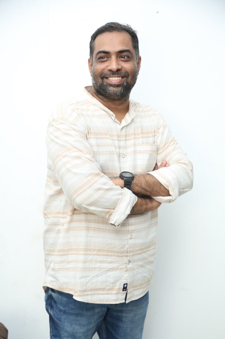 ‘సీక్రెట్ సోల్జర్’ రియలిస్టిక్ స్పై డ్రామా, సినిమా చూసిన వాళ్లందరూ కూడా ‘దురంధర్’ లాంటి సినిమా అన్నారు: డైరెక్టర్ అక్కి విశ్వనాథ్ రెడ్డి