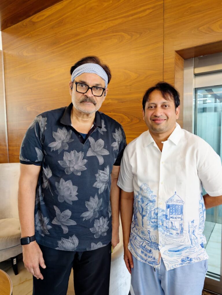పవన్ కల్యాణ్ అభిమాని కుటుంబానికి అండగా నిలిచిన ఎస్ కేఎన్