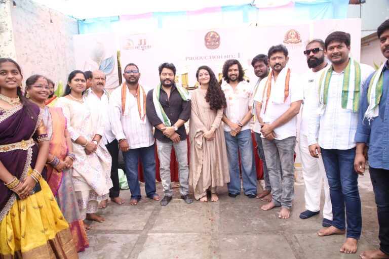 సినీ ప్రముఖుల చేతుల మీదగా పూజ కార్యక్రమాలతో #LUB చిత్ర ప్రారంభం