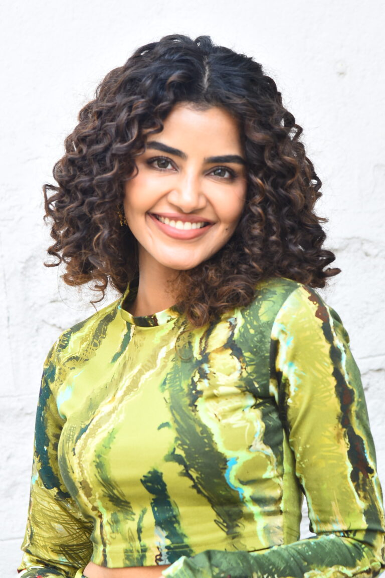 “క్రేజీ కల్యాణం” ఈ పండక్కి ప్రతి ఒక్కరూ ఎంజాయ్ చేసే ఒక క్రేజీ ఫ్యామిలీ ఎంటర్ టైనర్ – హీరోయిన్ అనుపమ పరమేశ్వరన్